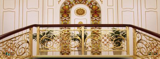 護(hù)欄廠的銅藝制造過(guò)程采用了燒焊技術(shù)加工(圖1) 護(hù)欄廠的銅藝制造過(guò)程采用了燒焊技術(shù)加工(圖1)