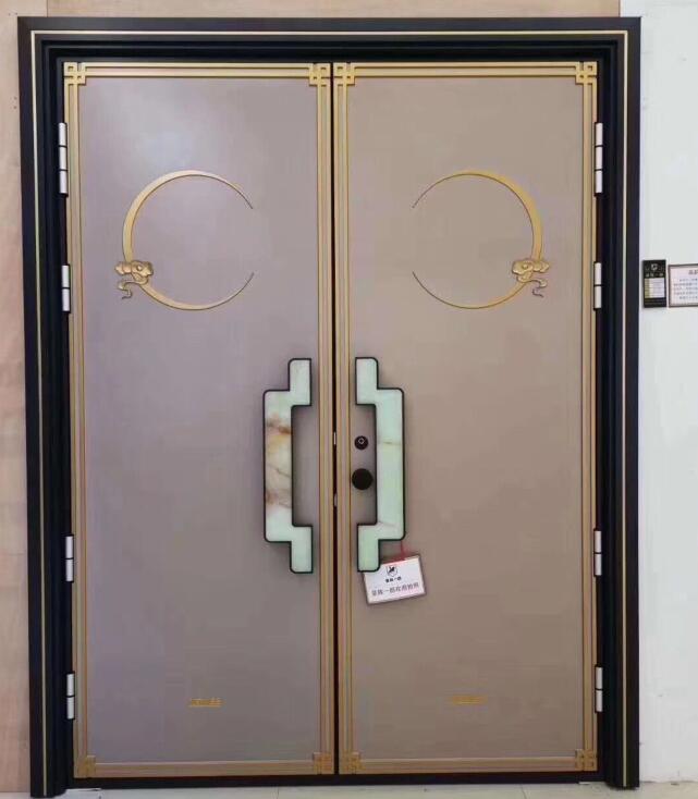 鑄鋁門(mén)的顏色和款式都可以進(jìn)行個(gè)性化定制(圖1) 鑄鋁門(mén)的顏色和款式都可以進(jìn)行個(gè)性化定制(圖1)